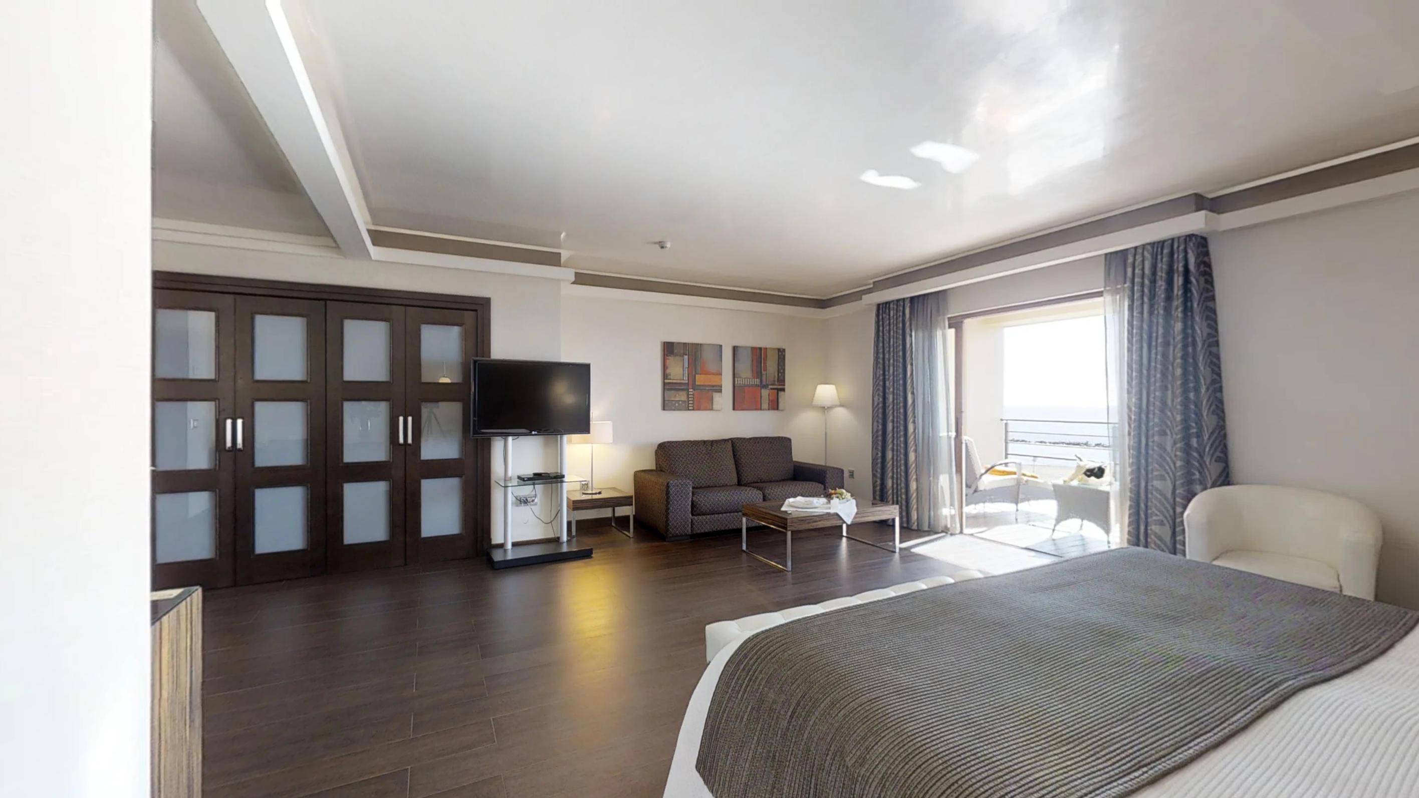 วินซี ซีเล็คชั่น อเลย์ซา โฮเต็ล บูทิก แอนด์ สปา Hotel เบนัลมาเดนา ภายนอก รูปภาพ A typical hotel room
